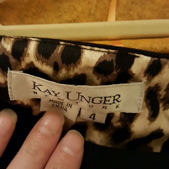 Kay Unger black lbd w/ silk animal print shoulder - Picture 4 of 5